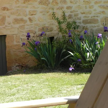 Holiday home Charmante Maison En Campagne Avec Garage Et Velos, Proche Dordogne Et Sites Touristiques - Fr-1-616-409 *